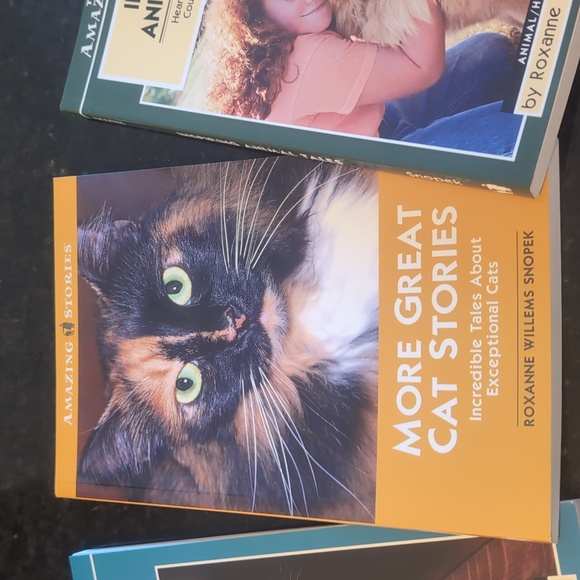 AMAZING STORIES / Animals Tales 3 book bundle - Picture 2 of 12